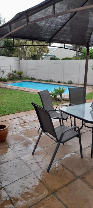 To Let 3 Bedroom Property for Rent in Sunningdale Western Cape
